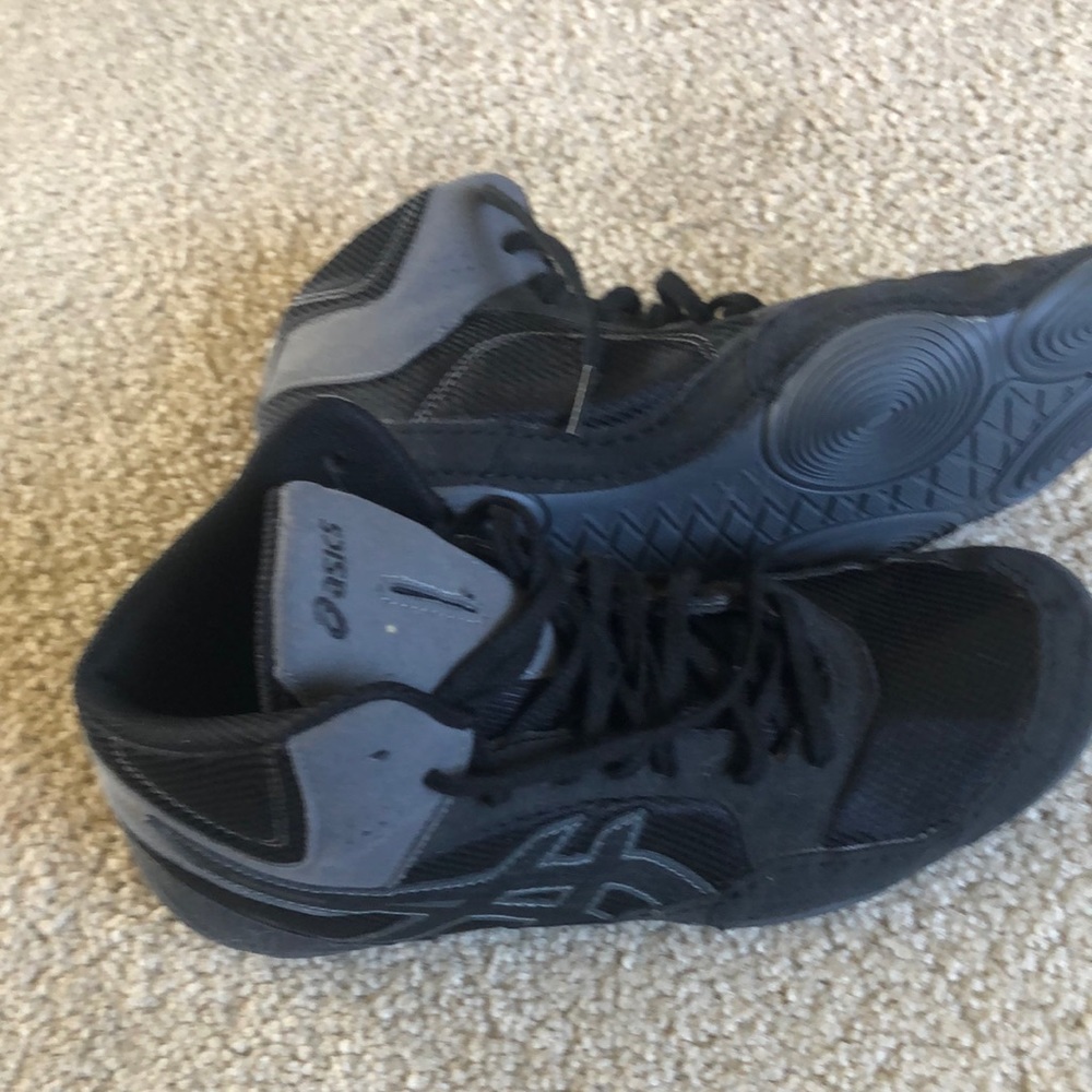 ASICS wrestling shoes